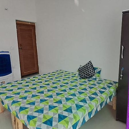 Vrinda Homestay Vrindāvan Exterior foto