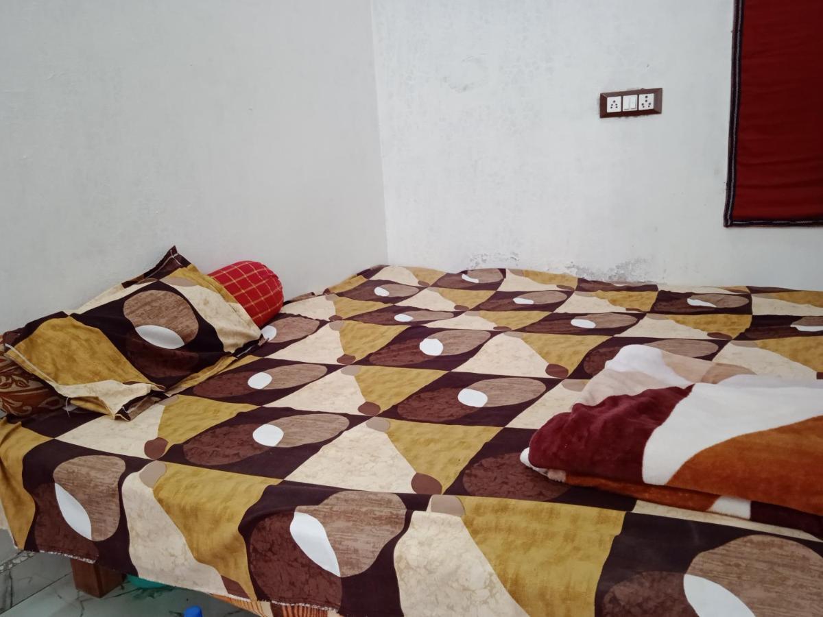Vrinda Homestay Vrindāvan Exterior foto